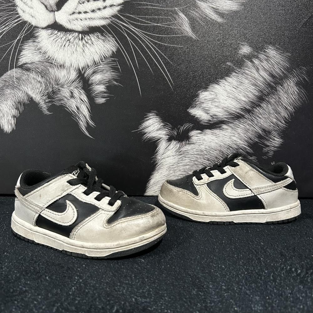 Nike Dunk Low FB9107-010 Athletic Sneaker Boy's 9C White Leather Running Sports